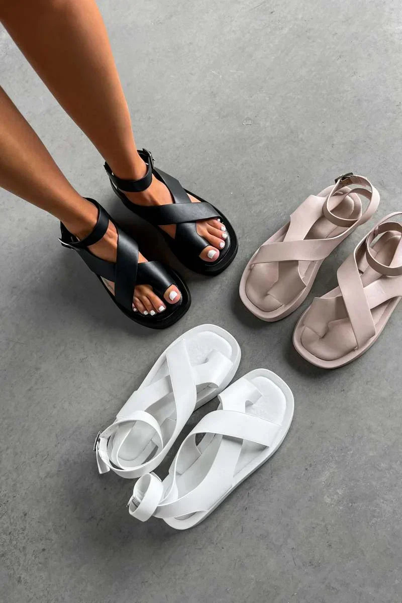 Brechtje | Plateau Sandalen Dames met Kruisbanden – Comfortabele Zomersandaal met Enkelband