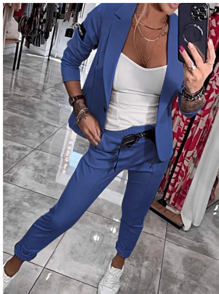 Dames Tweedelige Set – Beige Blazer en Broek met Comfortabele Pasvorm