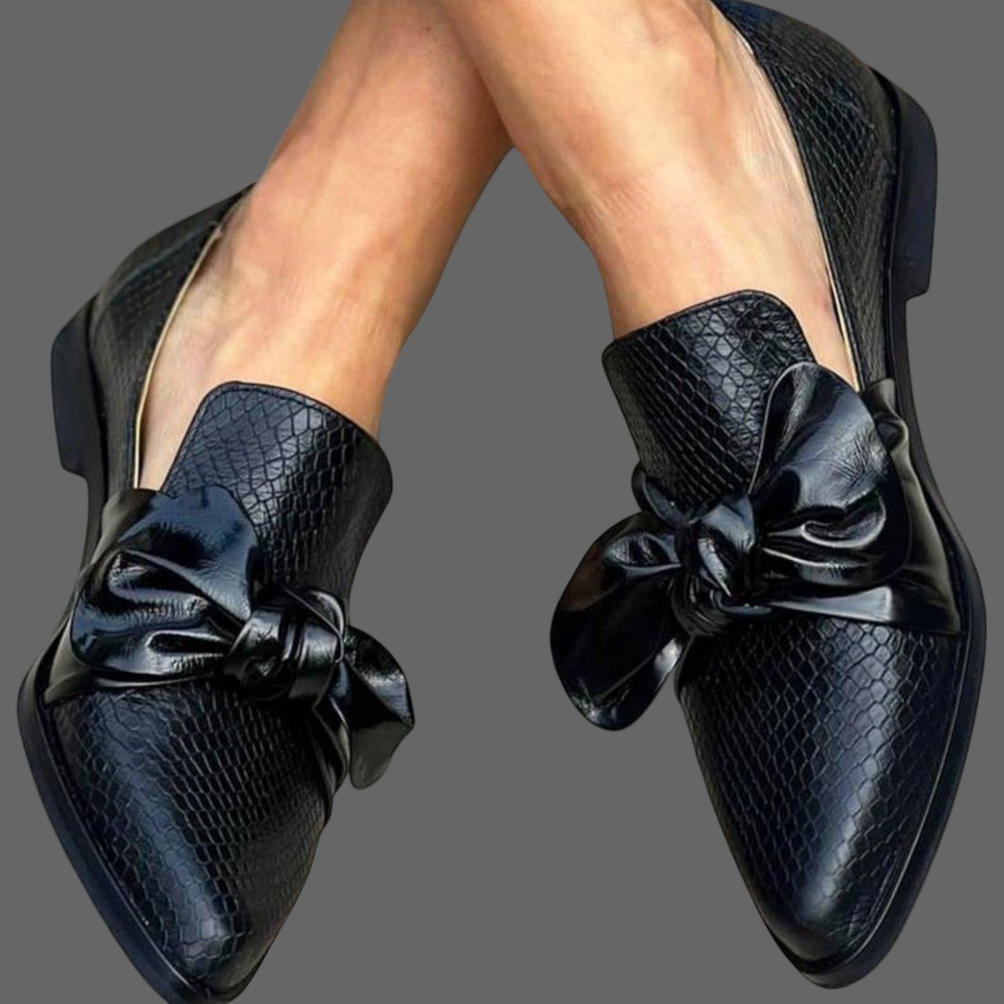 Dames Zwarte Leer Loafers met Strikdetails – Elegante Instappers voor Casual en Formele Gelegenheden