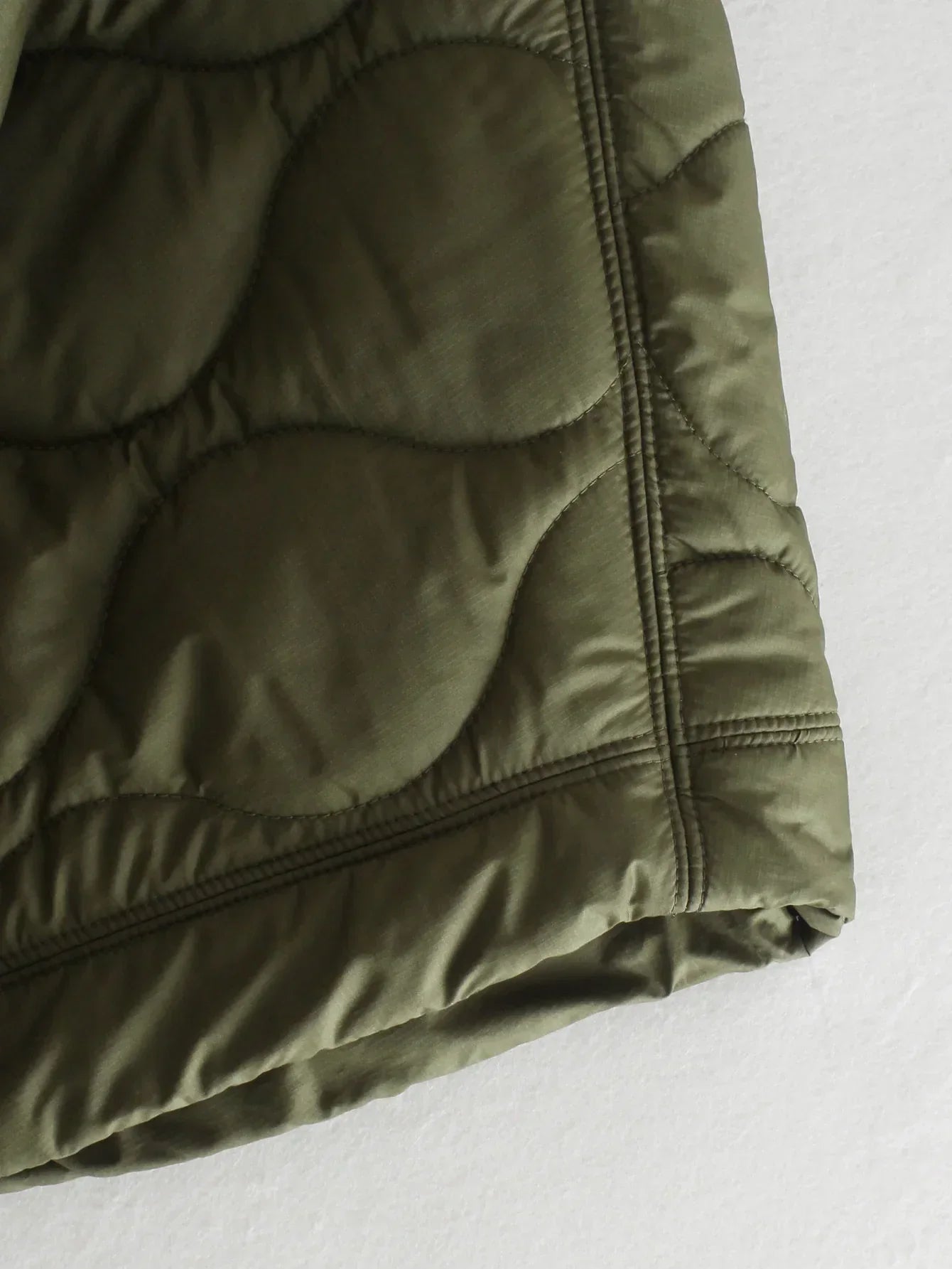 Oversized poncho-jas | Gewatteerde damesjas met opstaande kraag en streetstyle flair
