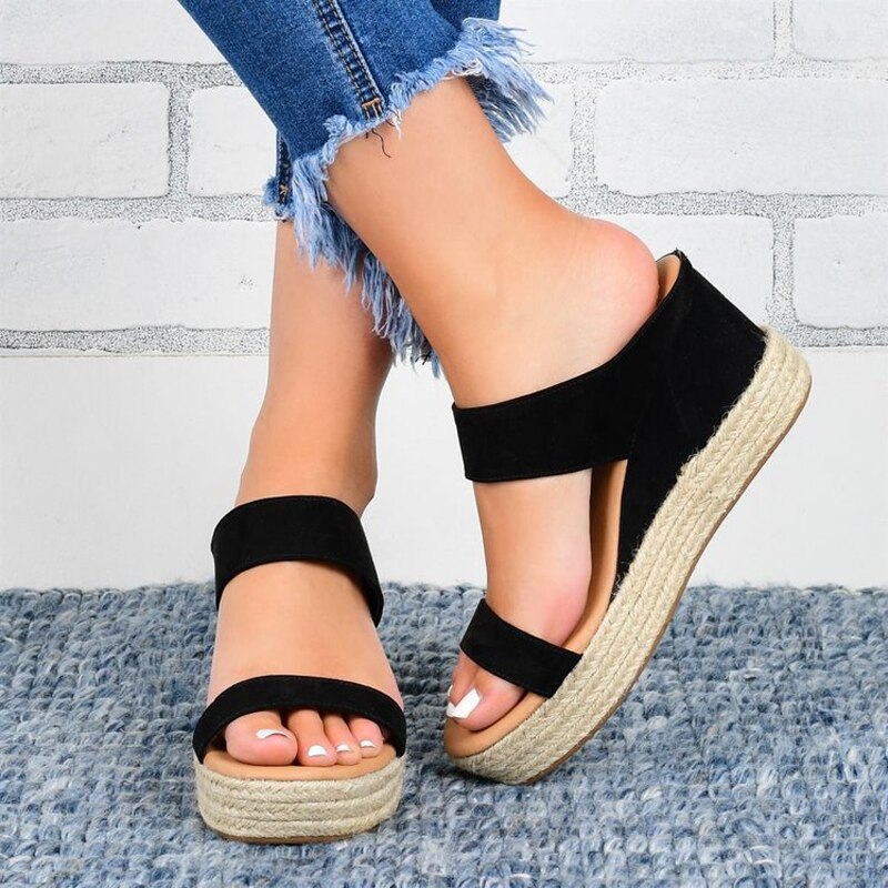 Dames Sandalen – Platformstijl met Brede Banden voor Comfort en Stabiliteit