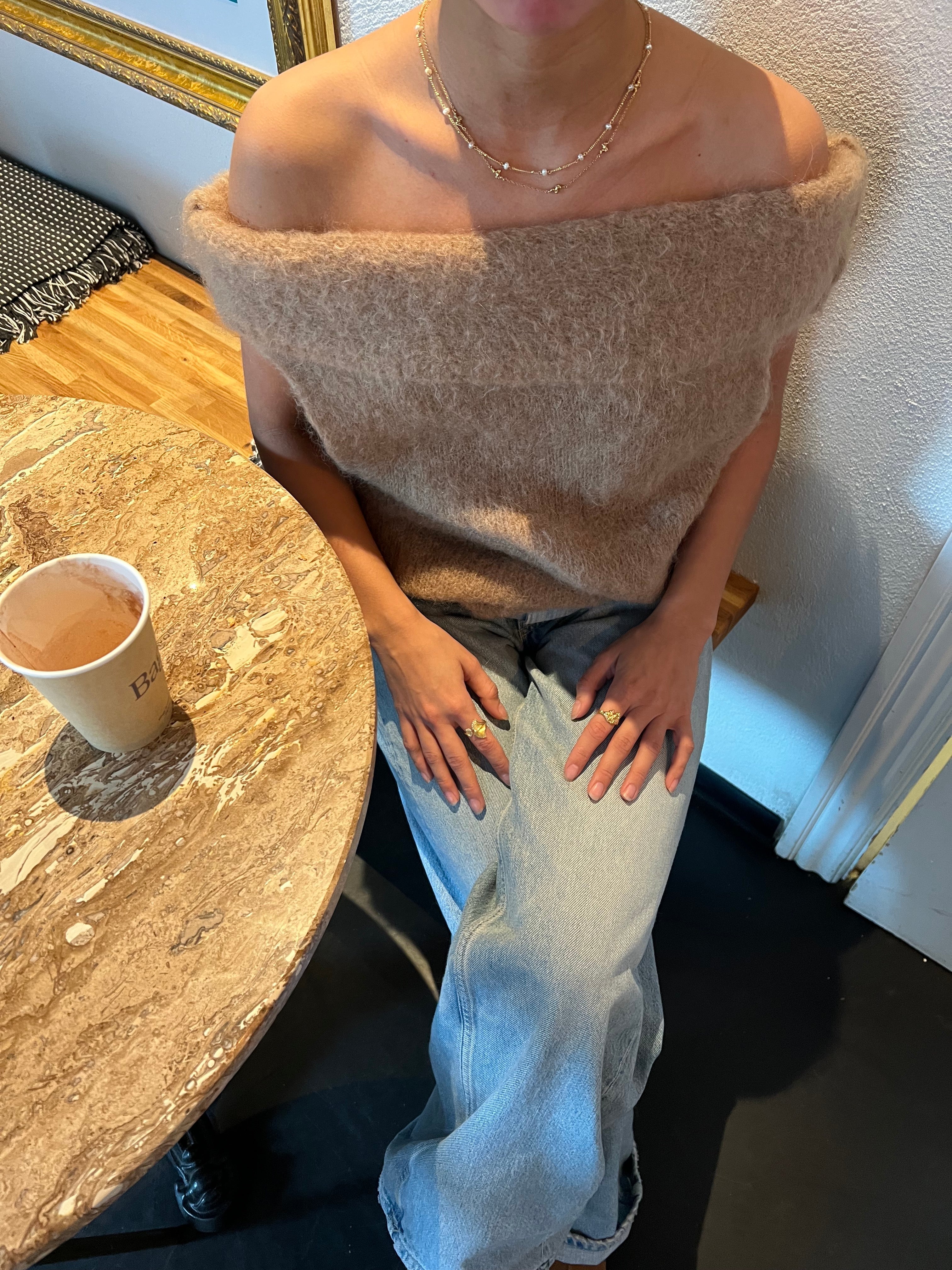 Tove| Off-shoulder top-Hefst 2025