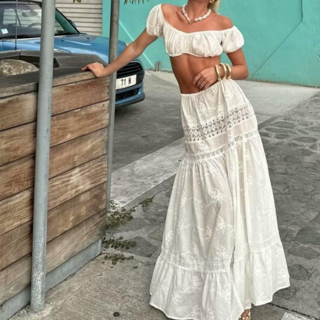 Pauline | Dames Two-Piece Set – Off-Shoulder Kanten Crop Top en Gelaagde Maxi Rok