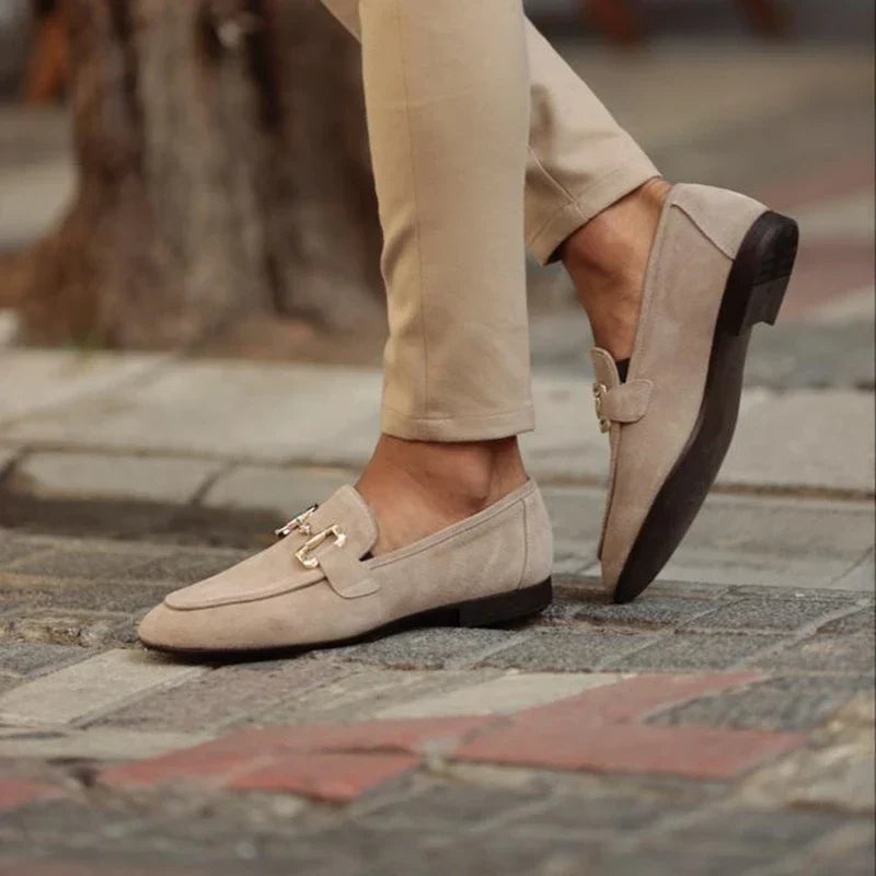 Heren Suède Loafers Instapper – Formele Herenschoenen met Goudkleurig Detail