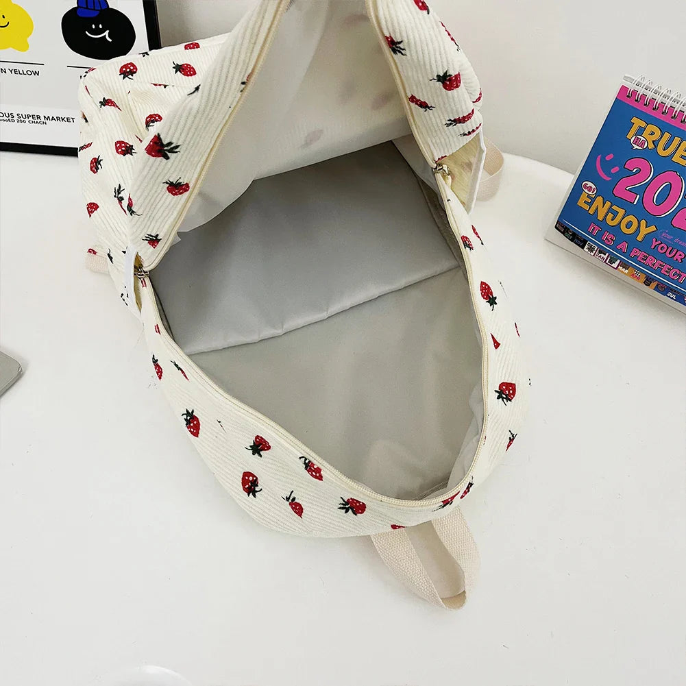 Tyra | Rugzak met aardbeienprint