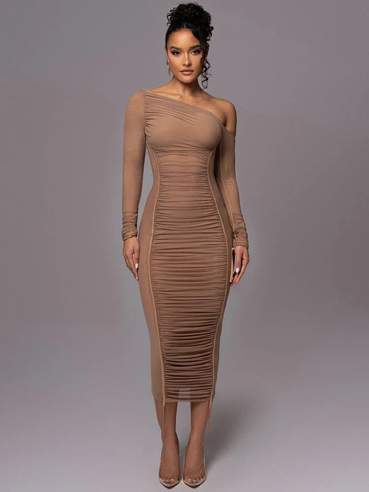 Jurk – Dames – Elegante Aansluitende Stijl met Diagonale Halslijn - MASCHA