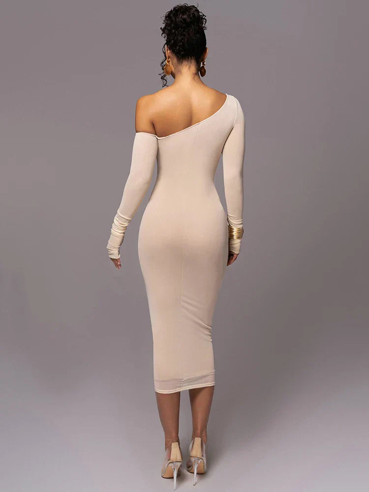 Jurk – Dames – Elegante Aansluitende Stijl met Diagonale Halslijn - MASCHA