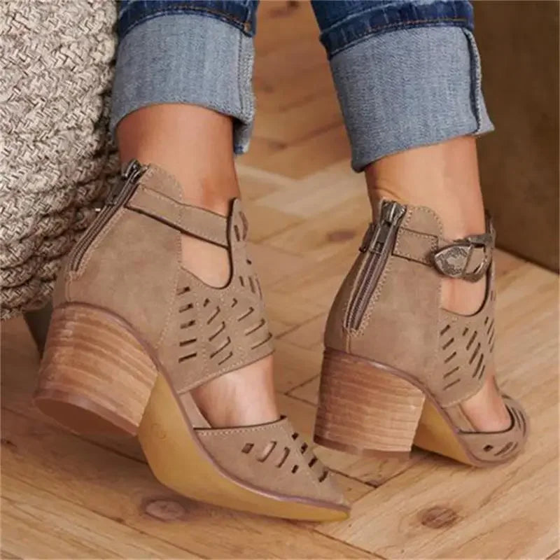 Agnetha | Dames Haksandalen met Ajourpatroon en Enkelband – Licht, Elegant en Perfect voor de Zomer