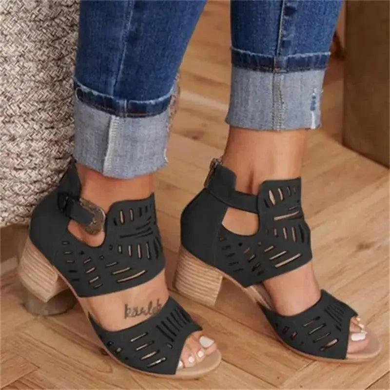 Agnetha | Dames Haksandalen met Ajourpatroon en Enkelband – Licht, Elegant en Perfect voor de Zomer