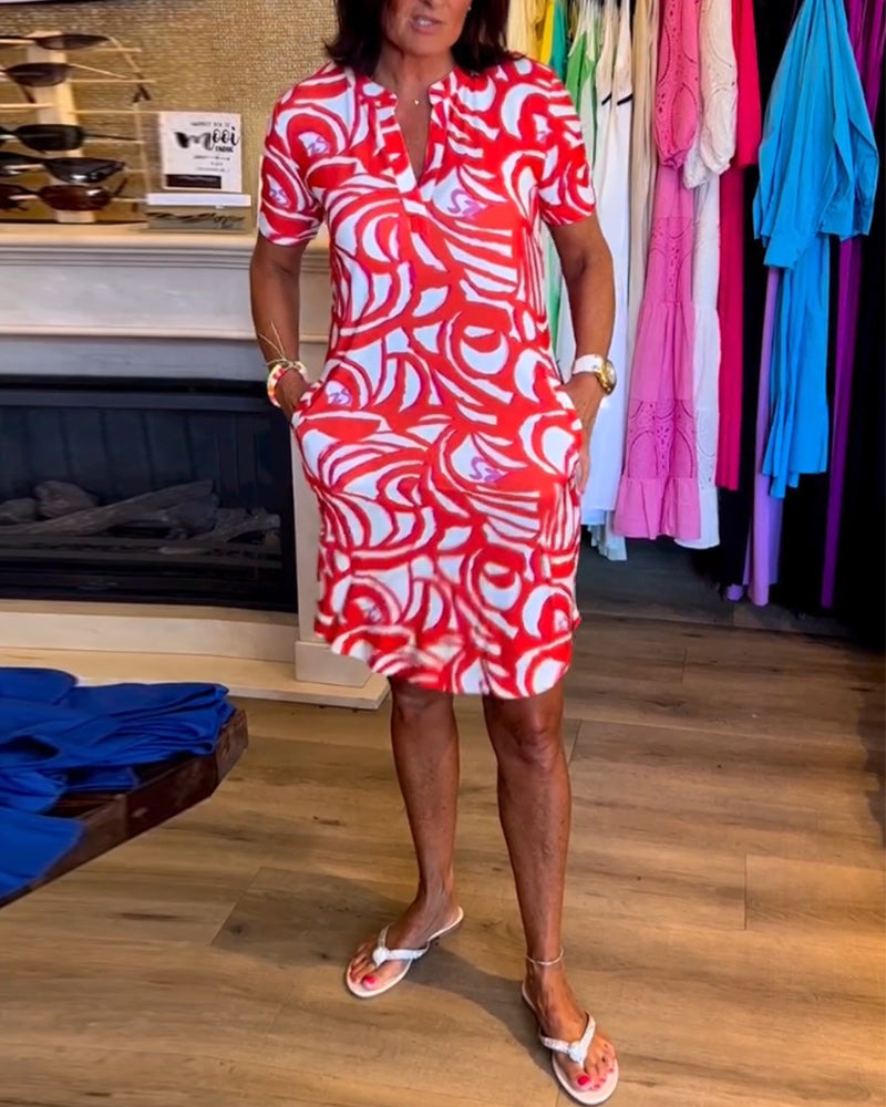 Elske | Casual Jurk met Korte Mouwen en Abstracte Print