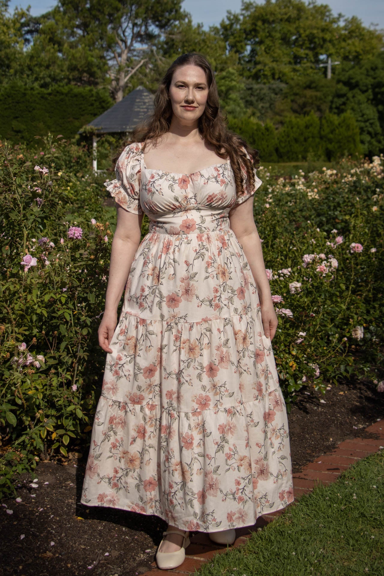 Emilienne | Dames Midi-jurk met Puffmouwen – Zomers Stralend Bloemendesign