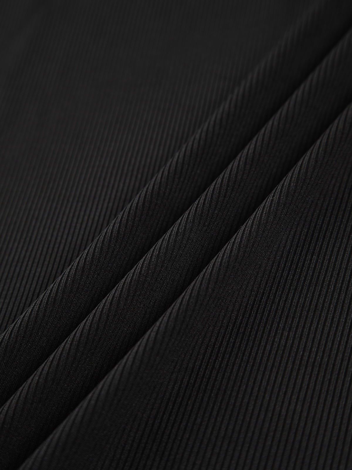 Eleanor - Oblique uitgesneden rib top met lange mouwen