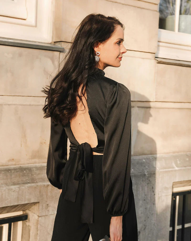 Elegante satijnen top met open rug
