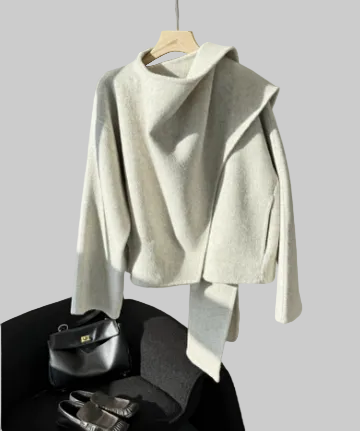 Saskia Jas | Dames Asymmetrische Jas met Sjaaldetail in Wolmix