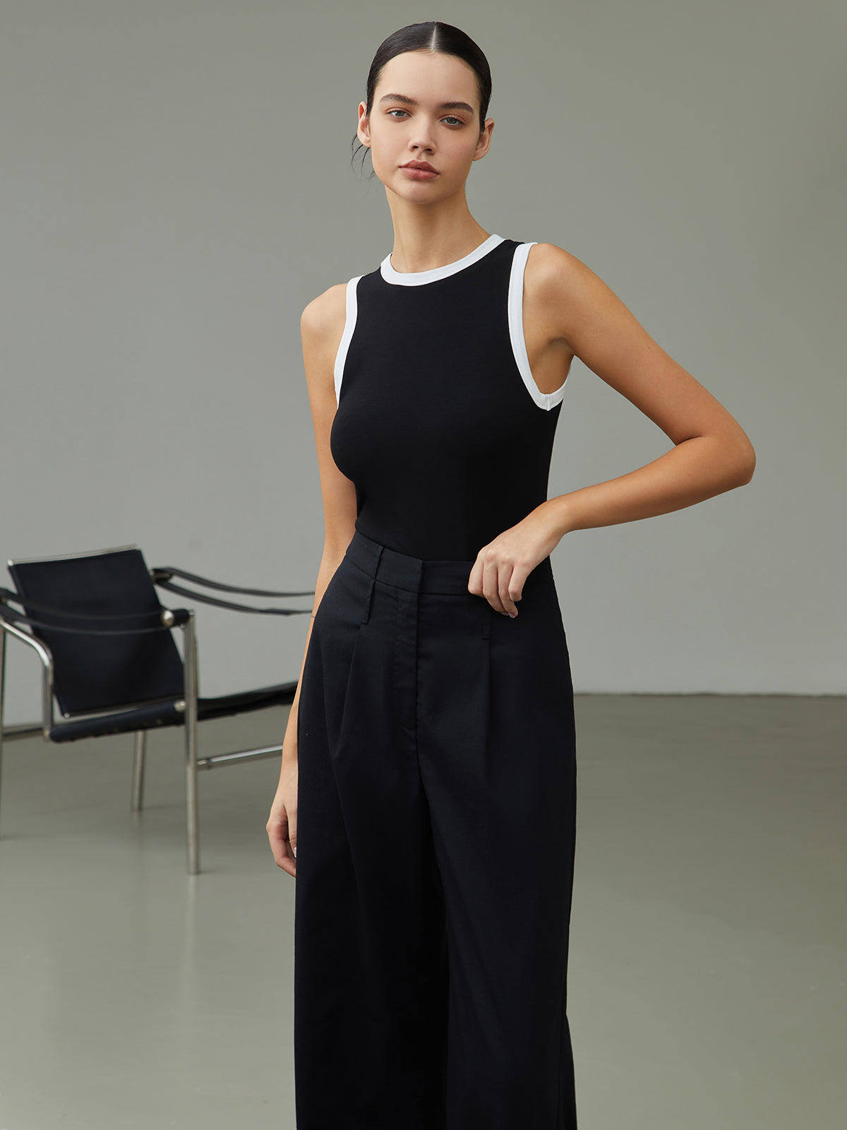 Laila - Tanktop met Contrasterende Rand en crew neck
