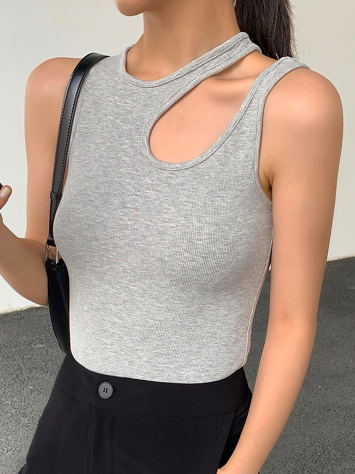 Lauren - Cutout Tanktop