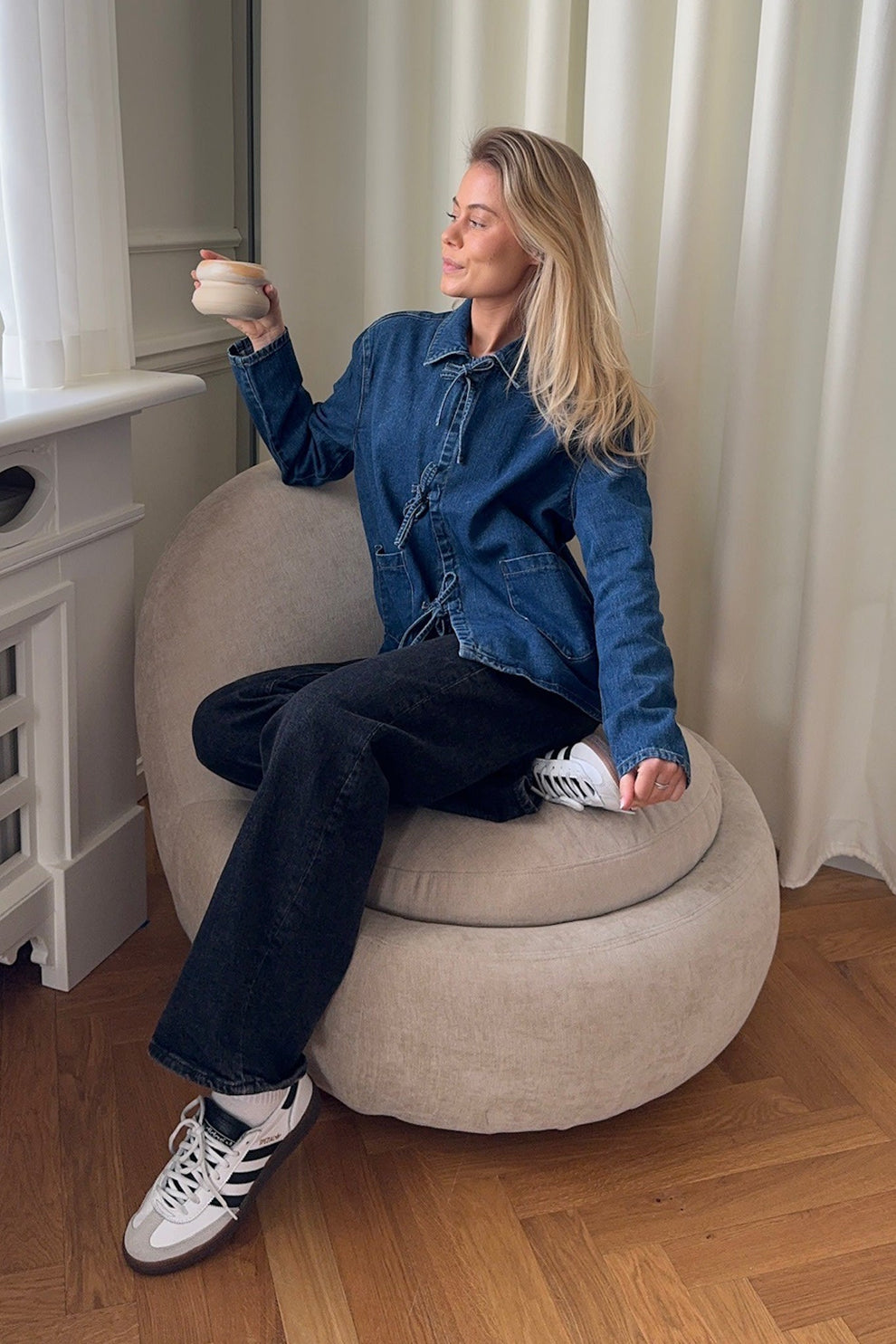 Denim Jack | Dames jack van premium denim met striksluiting en oversized kraag