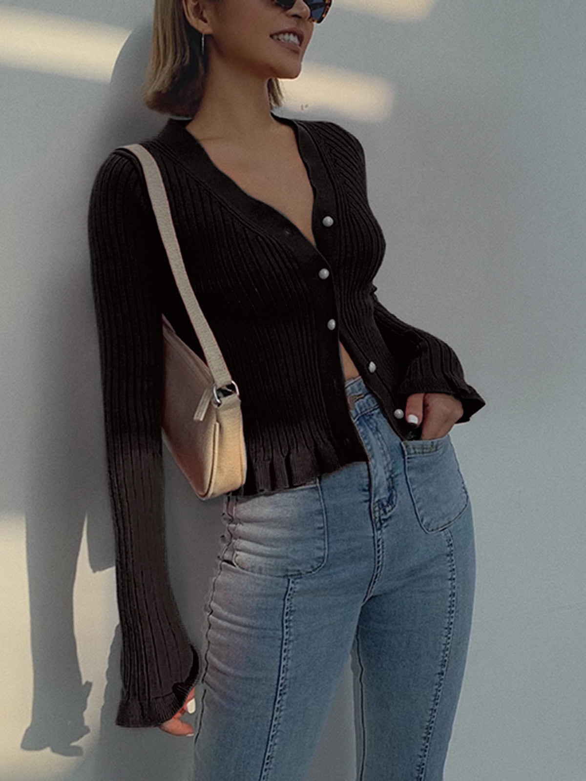 Lucie | Dames cardigan met rimpelrand en parelsluiting