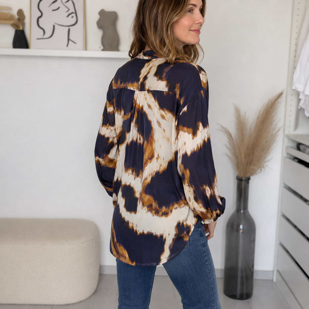 Dames Getailleerde Blouse – Met Knopen, Geschikt voor Werk en Dagelijks Gebruik