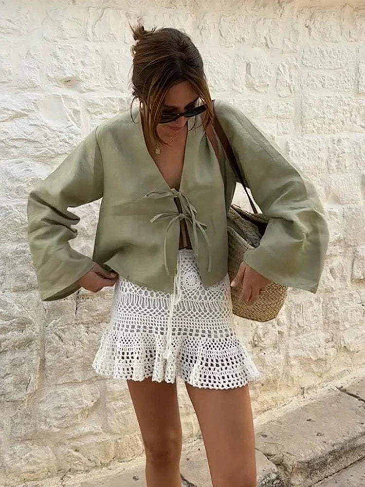 Odilia - Stijlvolle Blouse Met Vetersluiting Lange Mouwen