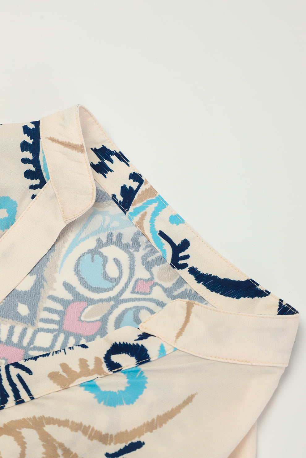 Pandora - Tribal Print Armband Mouw Knoop Mini Jurk