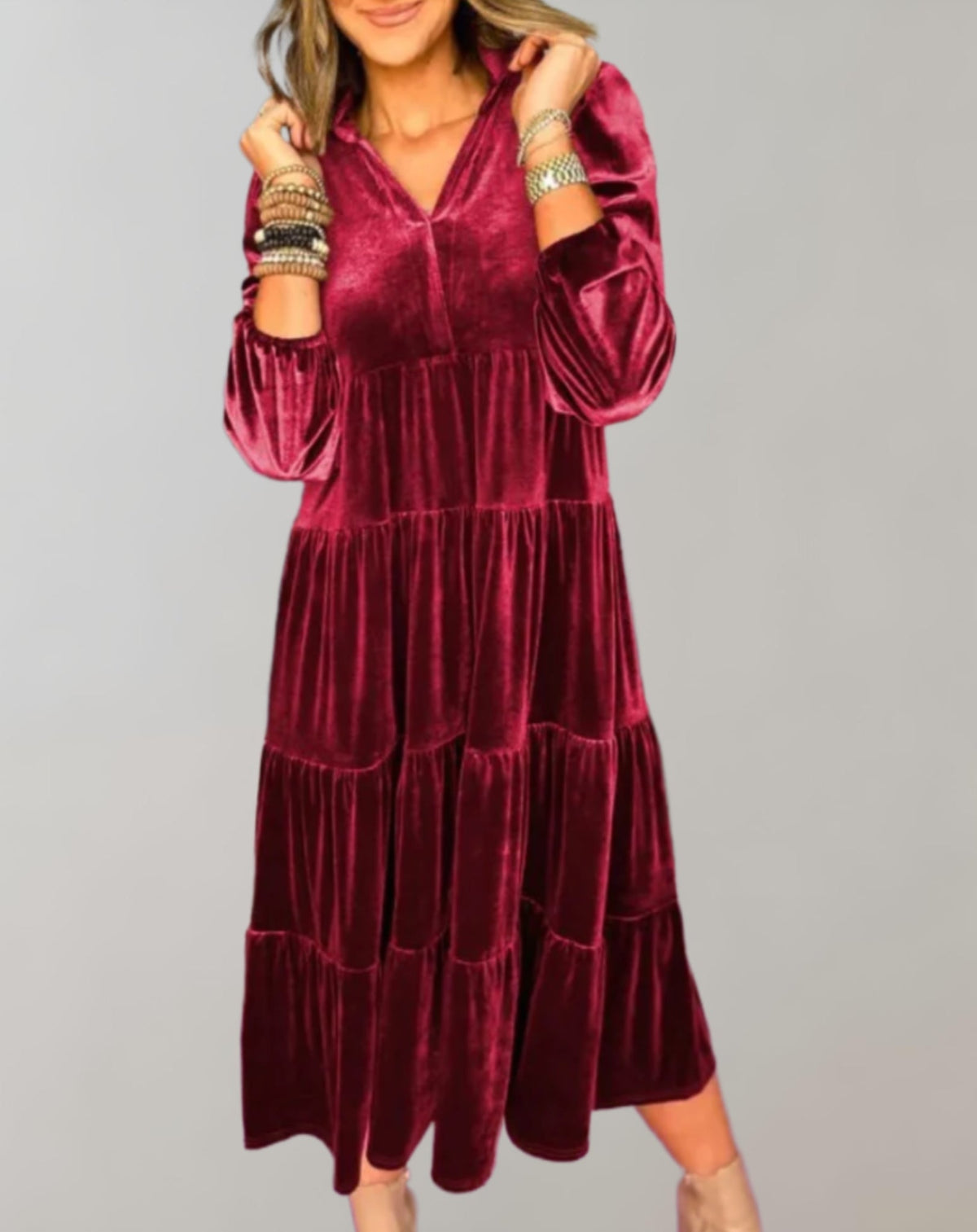 Sable | Dames fluwelen feestjurk met V-hals en elegante pasvorm
