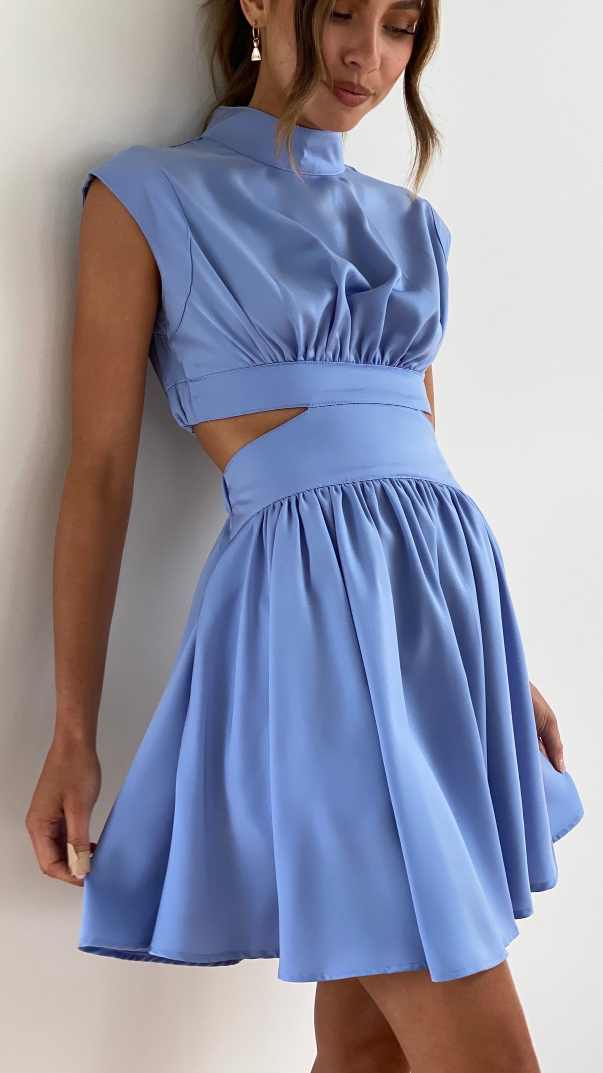 Saddie - Glamoureuze en Stijlvolle Mini Jurk met Holle Taille voor Vrouwen