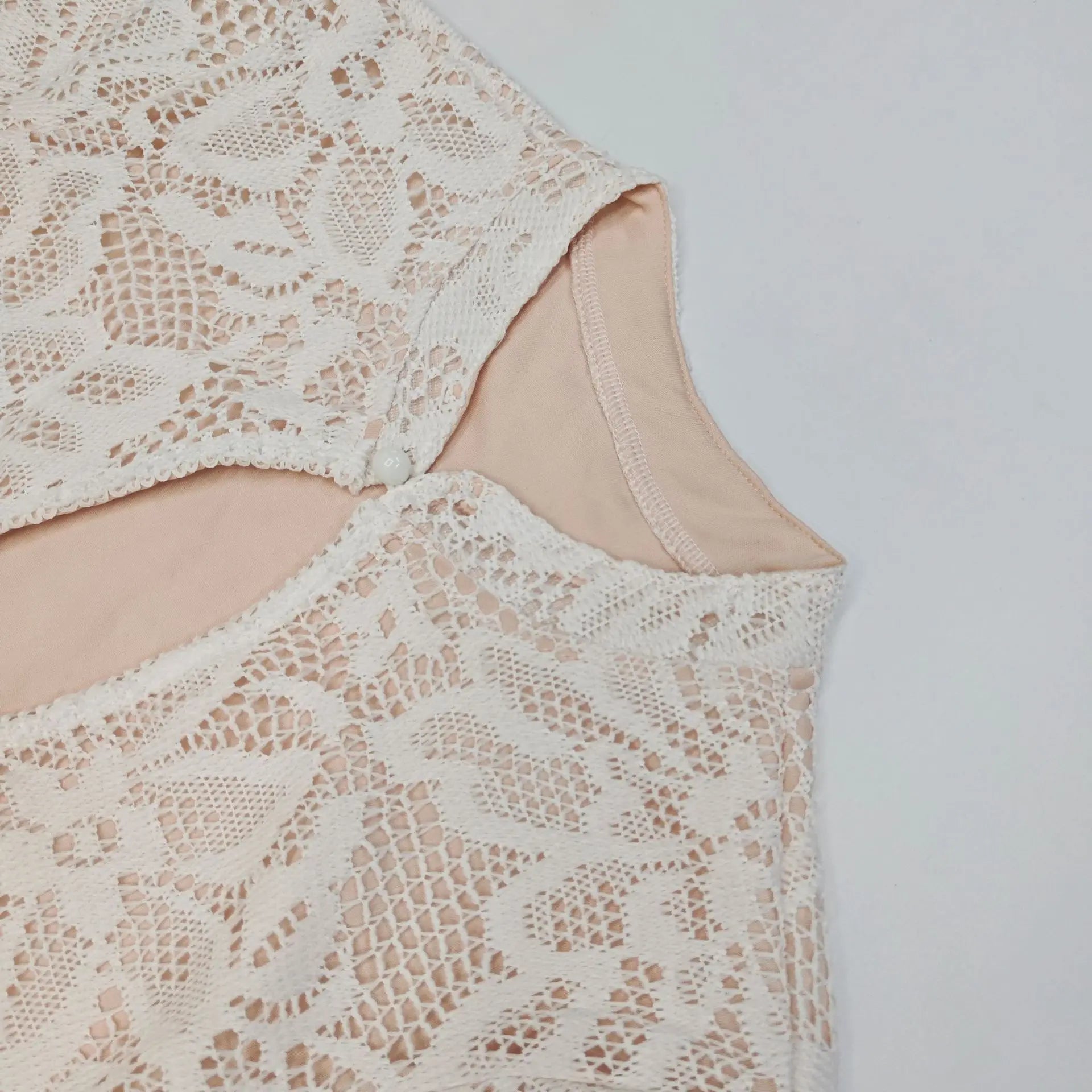 Dames A-lijn Jurk – Met Cut-Out Details, Geschikt voor Feestelijke Gelegenheden