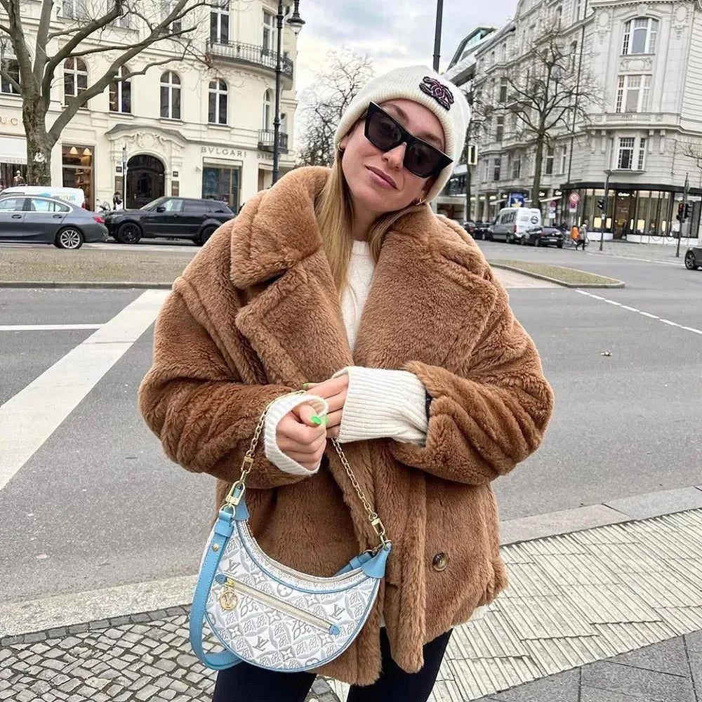 Stijlvolle korte teddyjas