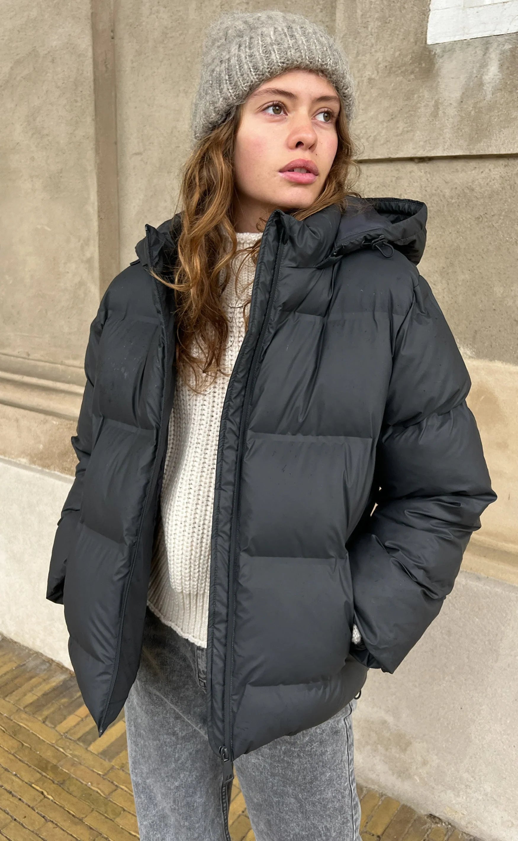 Trendy Winterjas | Dames jas met capuchon en elegante pasvorm