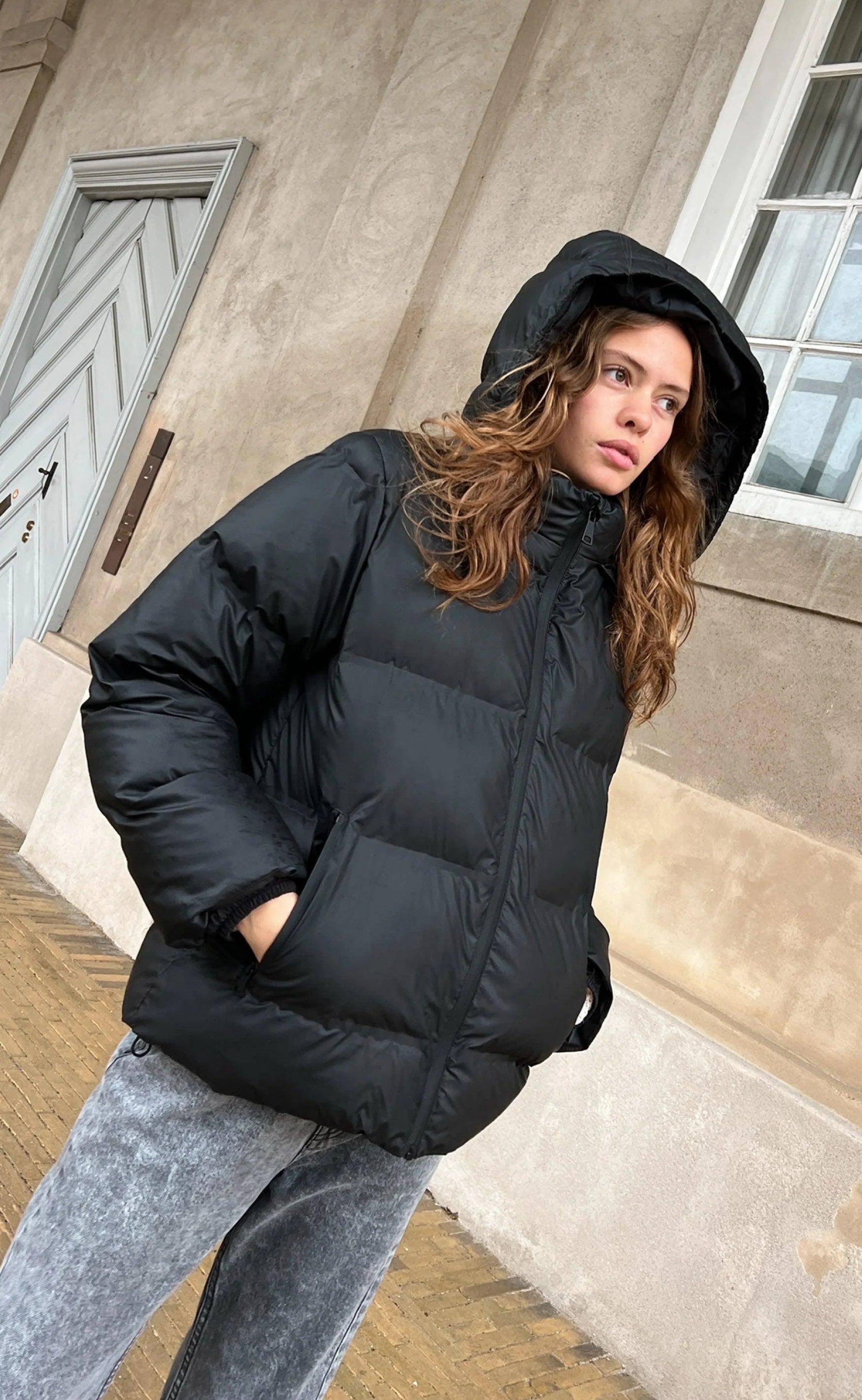 Trendy Winterjas | Dames jas met capuchon en elegante pasvorm