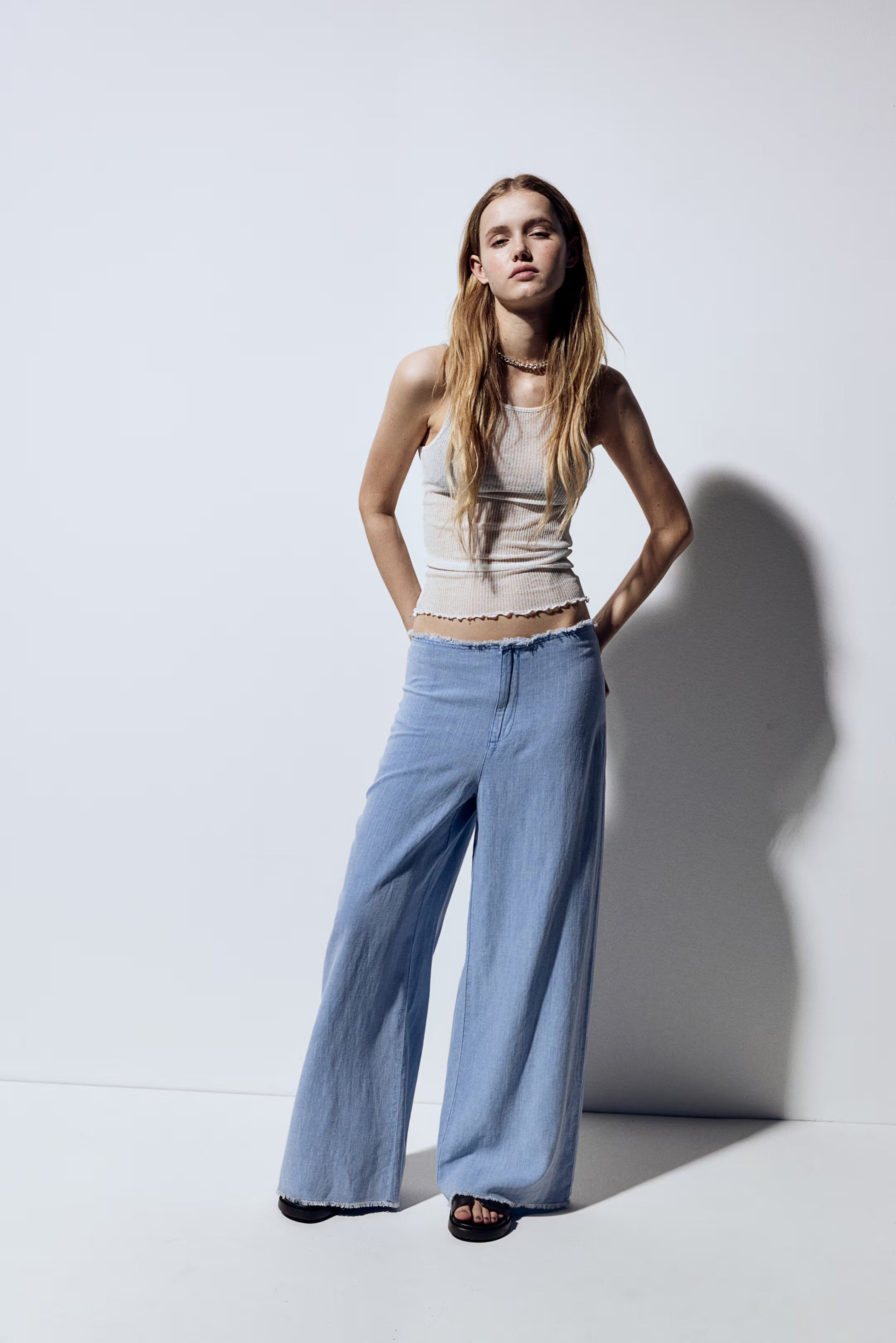 Tilde | Wijd-Legged Jeans voor dames – lichte denim met verfijnde, relaxte pasvorm