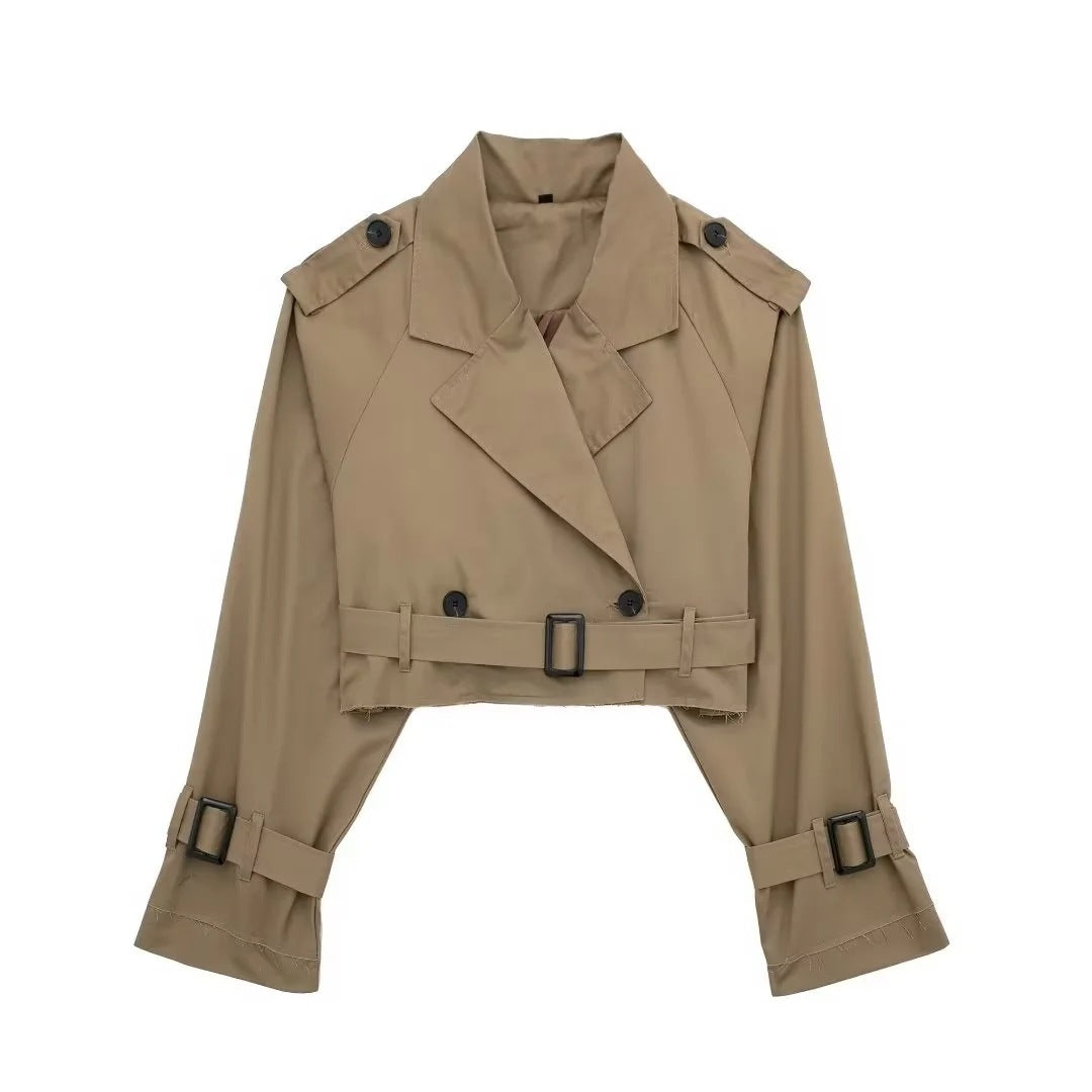 Geesje | Dames Korte Trenchcoat met Cropped Silhouet – Tijdloze Overgangsstijl