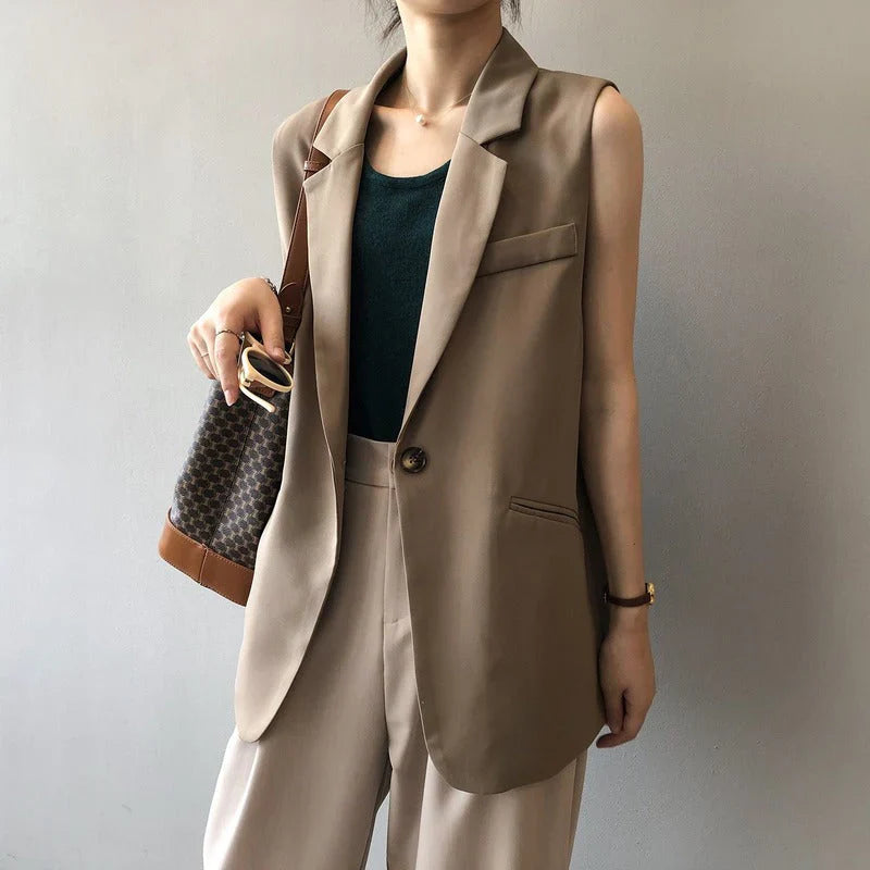 Beige Mouwloze Blazer
