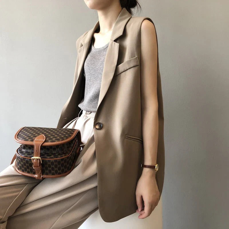 Beige Mouwloze Blazer
