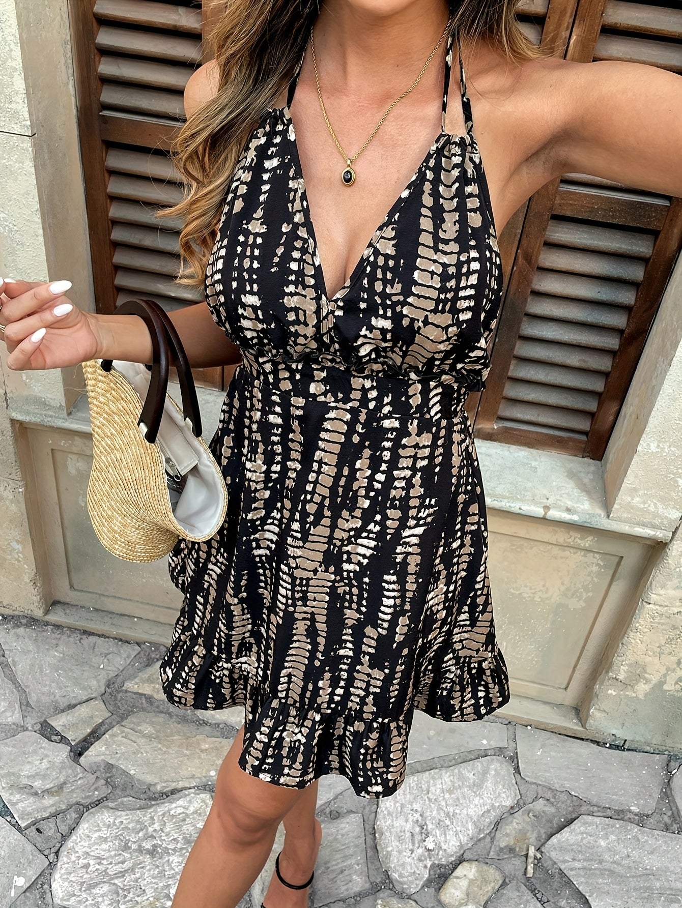 Elodie | Halter Neck Zomerjurk met Strik Detail