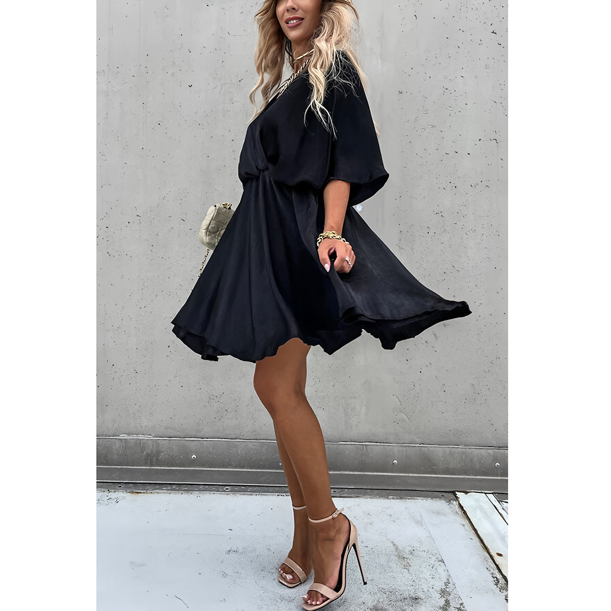 Camiel | Dames Jurk – Relaxed Fit met Asymmetrische Zoom en Batwing Mouwen