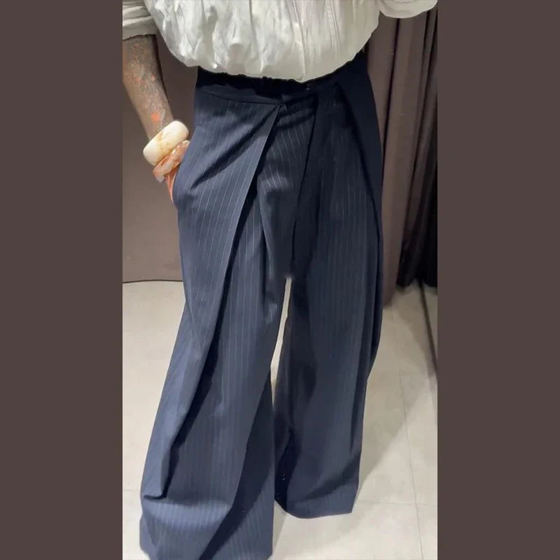 Maud Striped Trousers | Dames broek met strepen en modern baggy design