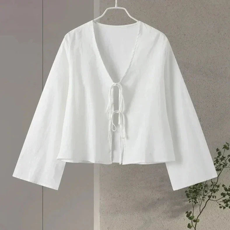 Celina - Linnen Blouse met Schattige Strikjes