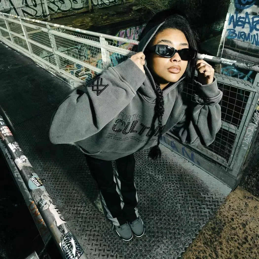 Robin Hoodie | Uniseks Hoodie met Rhinestone Details en Urban Streetstyle
