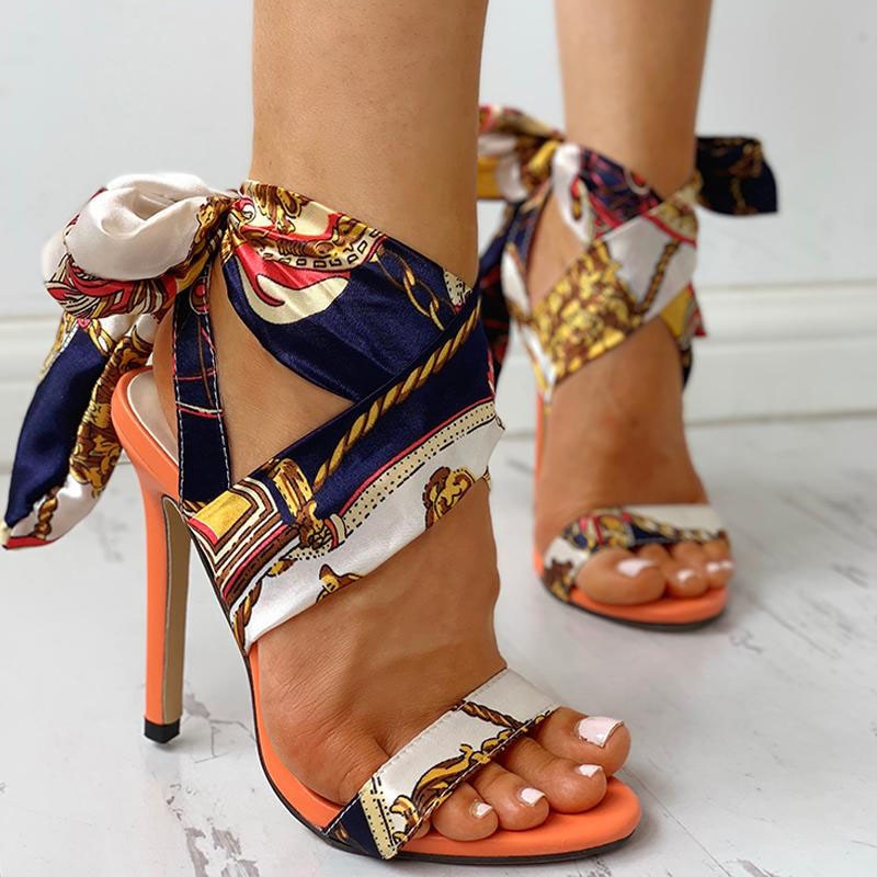 Sandalen – Dames – Kleurrijk Etnisch Design met Hoge Hak en Enkelband