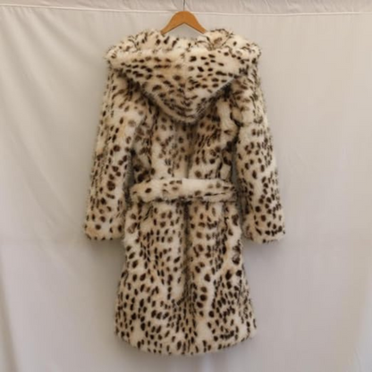 Amelia - Luxe En Donzige Badjas Met Capuchon