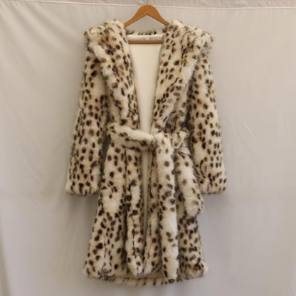 Amelia - Luxe En Donzige Badjas Met Capuchon