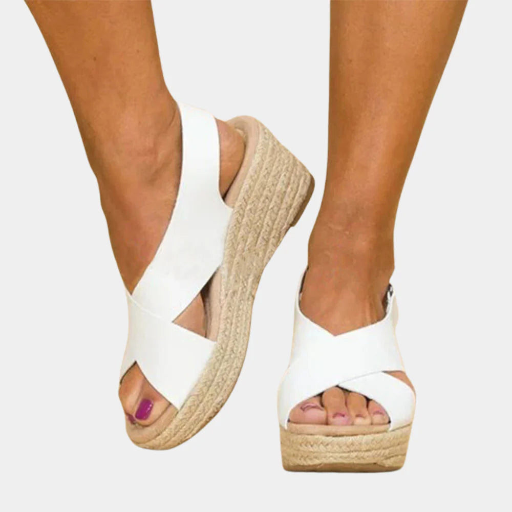 comfortabele sleehak sandalen