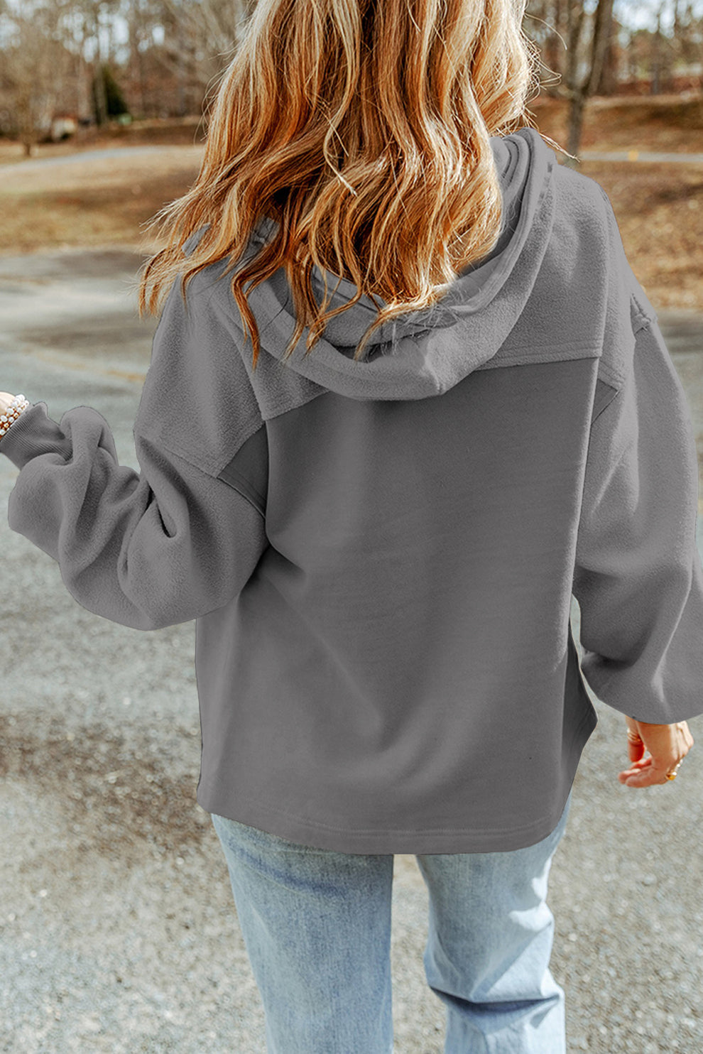Eava jas dames | Grijze trekkoord jas met capuchon en praktische details