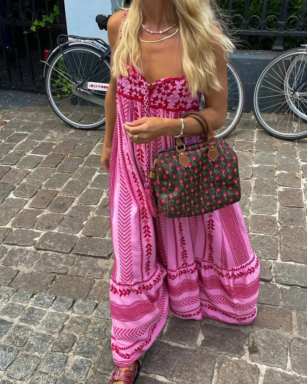 Freya | Maxi-jurk voor dames met romantische A-lijn pasvorm en elegante details