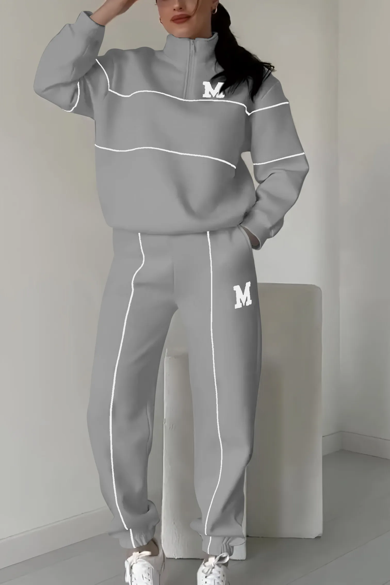 Megan Tracksuit | Dames trainingspak met halve rits en varsity-stijl