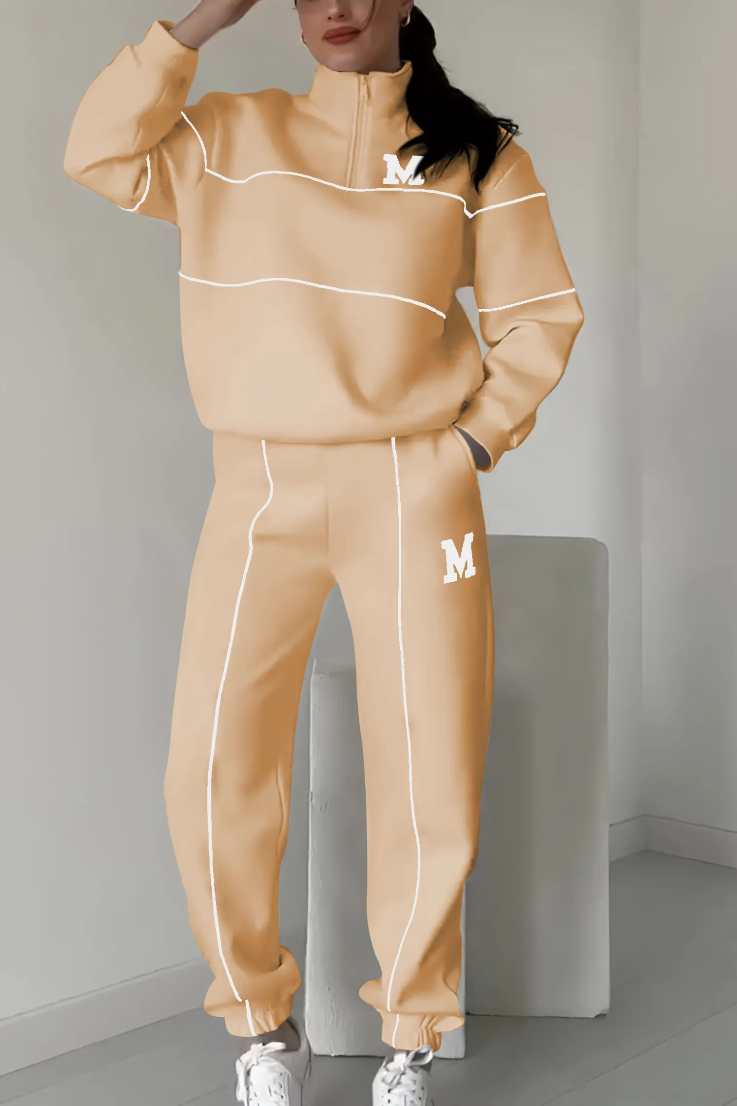 Megan Tracksuit | Dames trainingspak met halve rits en varsity-stijl