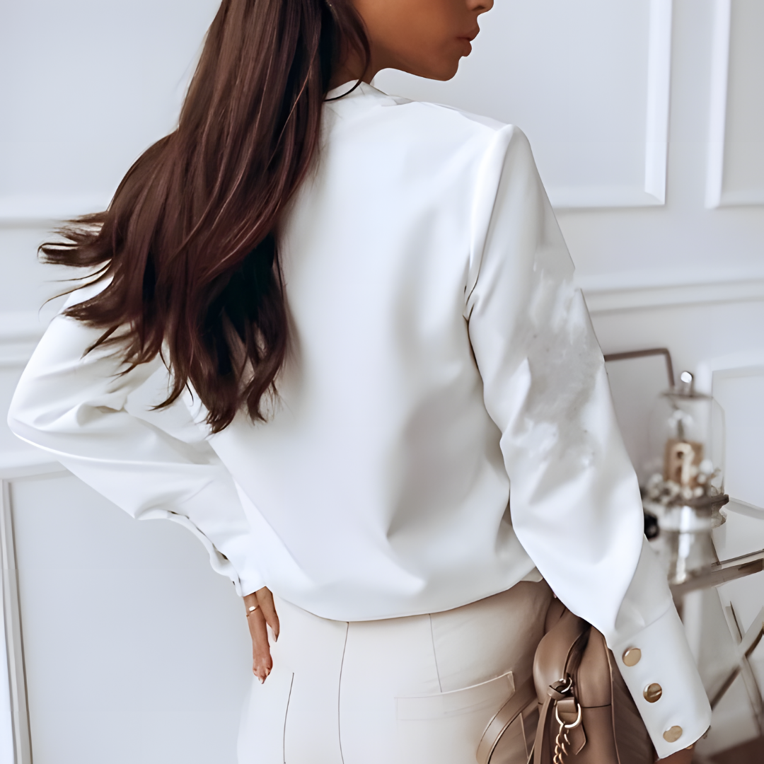 Jexlyn Elegante Blouse voor Dames met Stijlvolle Knoopdetails | Tijdloos Design voor Elke Gelegenheid