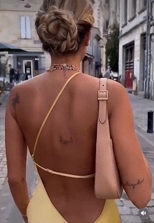 Julessa - Open Back Satin Split Lange Jurk